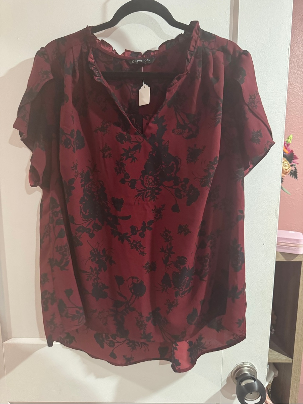 41 Hawthorn Women's Floral V-Neck Blouse